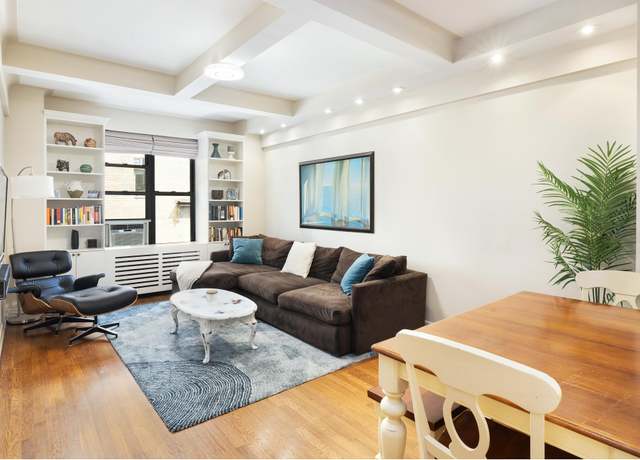 Property at 12 W 72nd St Unit 12E, New York City, NY 10023, 1 bed, 1 bath