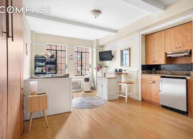 Property at 25 Tudor City Pl #922, New York City, NY 10017, 1 bath