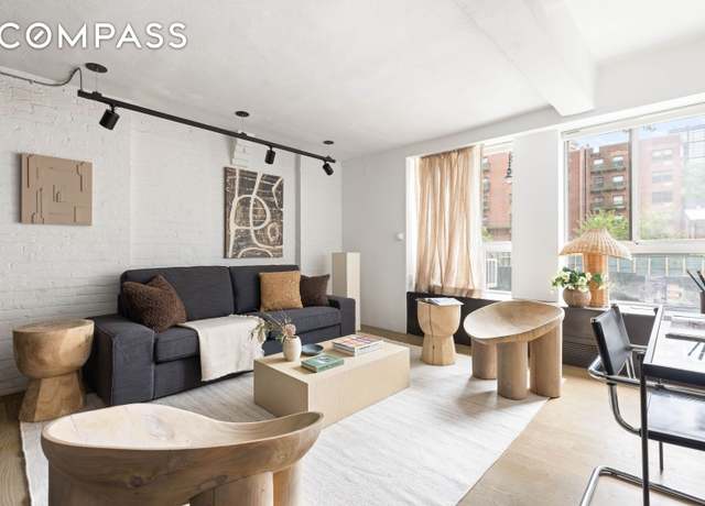 Property at 165 Perry St Unit 1D, New York City, NY 10014, 1 bed, 1 bath