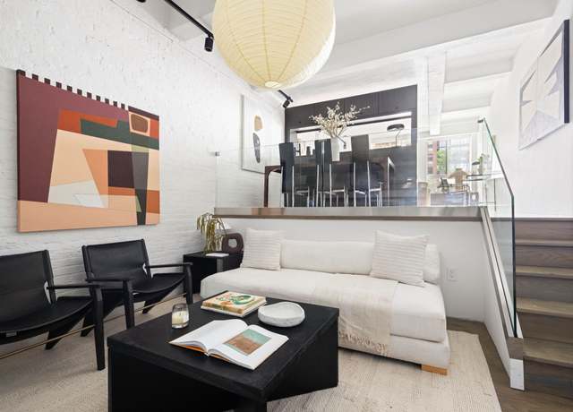 Property at 165 Perry St Unit 1D, New York City, NY 10014, 1 bed, 1 bath