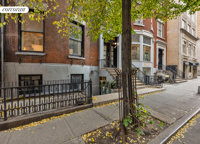 Property at 7 W 16th St, New York City, NY 10011, 11 beds, 7 baths