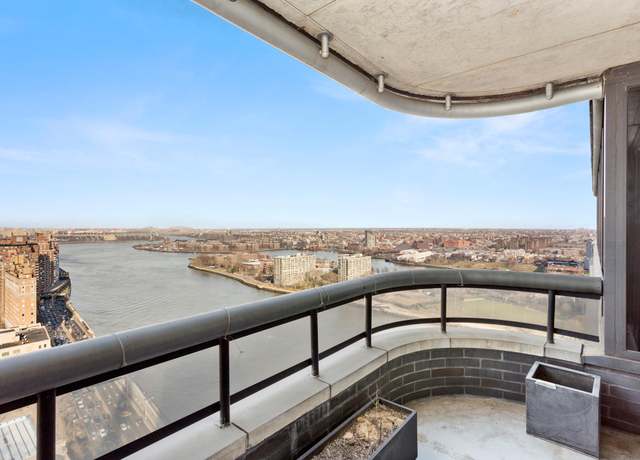 Property at 530 E 76th St Unit 29D, New York City, NY 10021, 1 bed, 1.5 baths