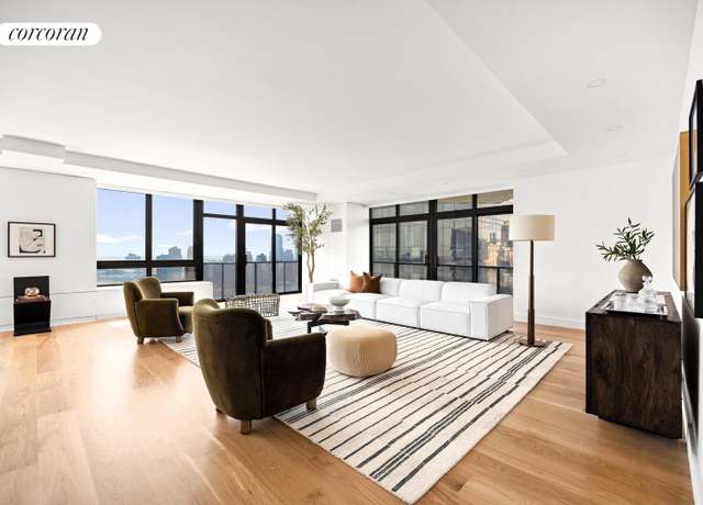 Property at 100 United Nations Plz Unit 33AB, New York City, NY 10017, 3 beds, 3.5 baths