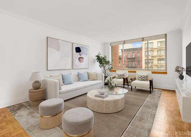Property at 350 E 82nd St Unit 4U, New York City, NY 10028, 2 beds, 2 baths
