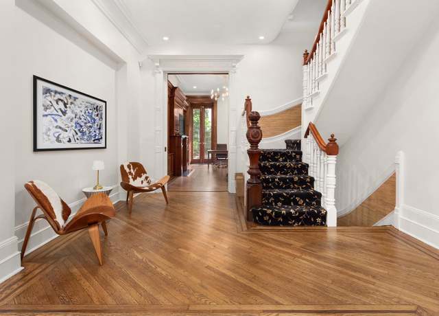 Property at 128 E 92nd St, New York City, NY 10128, 4 beds, 5 baths