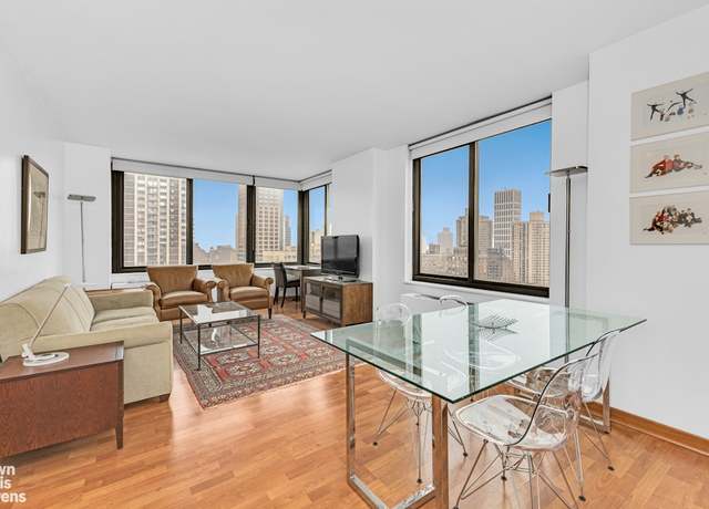 Property at 300 E 85th St #2201, New York City, NY 10028, 1 bed, 1 bath