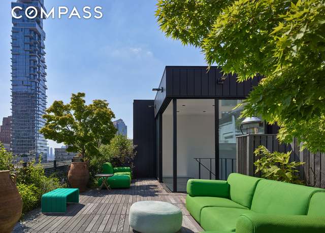 Property at 366 Broadway Unit PHC, New York City, NY 10013, 2 beds, 2 baths