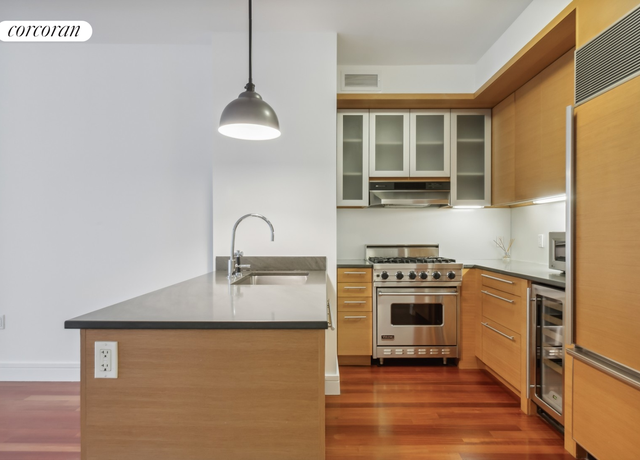 Property at 30 West St Unit 10D, New York City, NY 10004, 1 bed, 2.5 baths