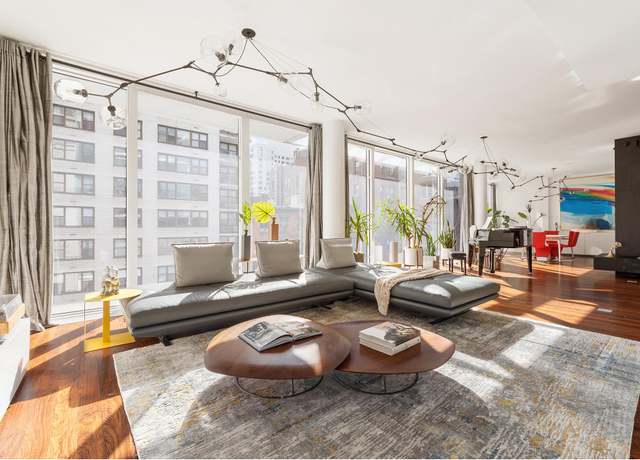 Property at 57 Irving Pl #4, New York City, NY 10003, 3 beds, 3.5 baths