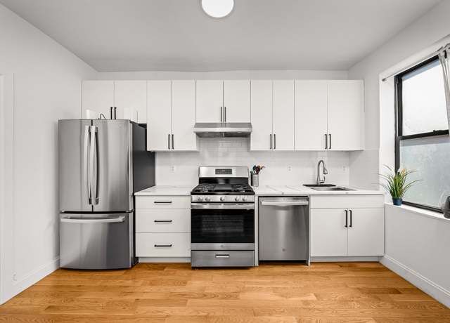 Property at 18-60 Flushing Ave Unit Townhouse, New York City, NY 11385, 9 beds, 4 baths