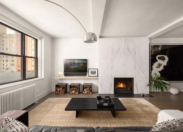 Property at 140 E 28th St Unit 10G, New York City, NY 10016, 2 beds, 2 baths