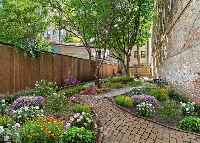 Property at 54 7th Ave S, New York City, NY 10014, 6 beds, 4.5 baths