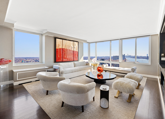 Property at 524 E 72nd St Unit 45AB, New York City, NY 10021, 3 beds, 3.5 baths