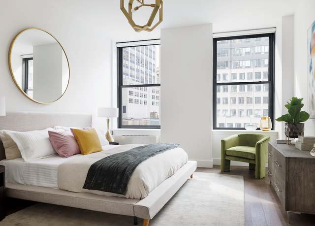 Property at 25 Broad St Unit PHH, New York City, NY 10004, 1 bed, 1 bath