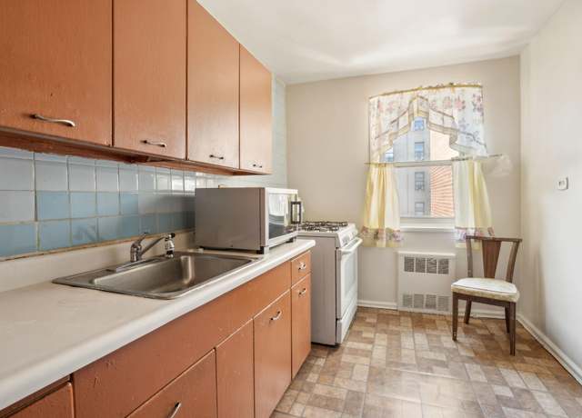 Property at 1010 Sherman Ave Unit 5L, New York City, NY 10456, 3 beds, 1.5 baths
