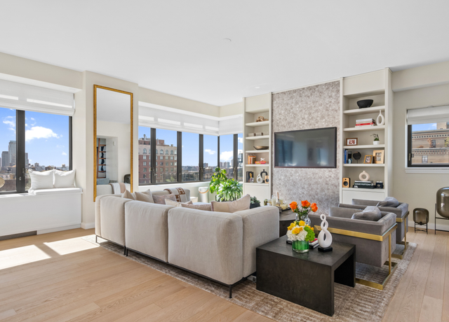 Property at 269 W 87th St Unit PHB, New York City, NY 10024, 5 beds, 5.5 baths