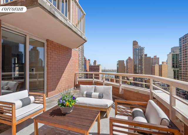Property at 206 E 95th St Unit 16A, New York City, NY 10128, 2 beds, 2 baths