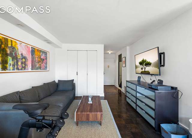 Property at 330 3rd Ave Unit 8D, New York City, NY 10010, 1 bath