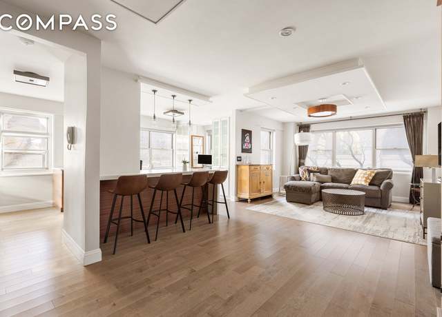 Property at 70 E 10th St Unit 3B, New York City, NY 10003, 2 beds, 2 baths