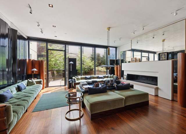 Property at 84 Jane St, New York City, NY 10014, 6 beds, 7 baths