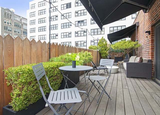Property at 50 King St Ph -A, New York City, NY 10014, 2 beds, 2 baths