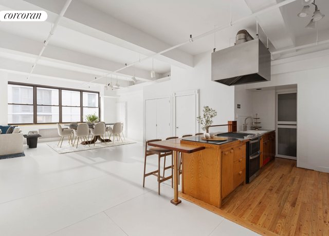 Property at 335 W 38th St #4, New York City, NY 10018, 4 beds, 2.5 baths