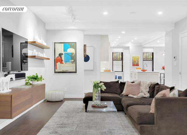 Property at 440 W End Ave Unit 1B, New York City, NY 10024, 3 beds, 2 baths