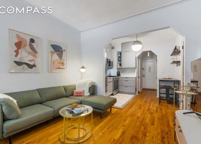 Property at 242 E 87th St Unit 2B, New York City, NY 10128, 1 bath
