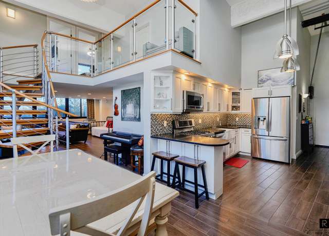 Property at 10 Bay St Unit 1-A, New York City, NY 10301, 2 beds, 1.5 baths