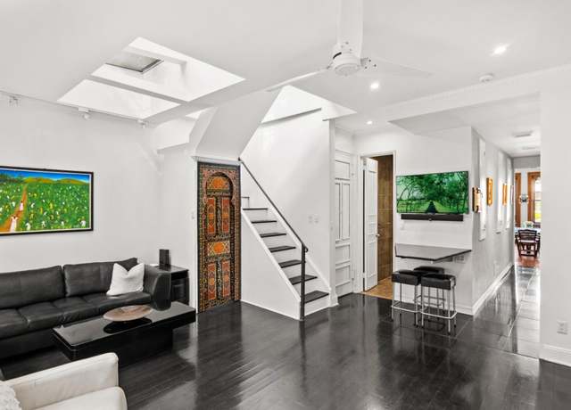 Property at 110 W 80th St Unit 4FR, New York City, NY 10024, 3 beds, 2.5 baths