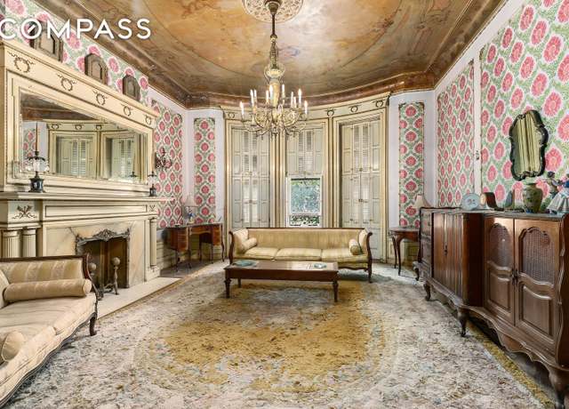 Property at 32 W 85th St, New York City, NY 10024, 7 beds, 4 baths
