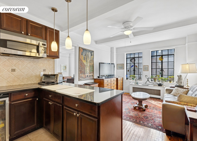 Property at 25 Tudor City Pl #1812, New York City, NY 10017, 1 bed, 1 bath