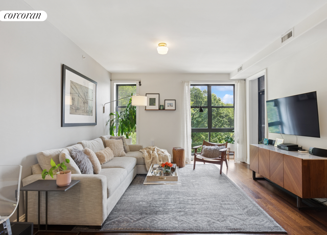 Property at 910 Union St Unit 3B, Brooklyn, NY 11215, 3 beds, 2.5 baths