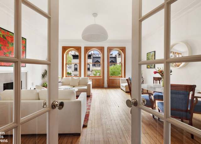 Property at 14 E 92nd St #4, New York City, NY 10128, 2 beds, 2 baths