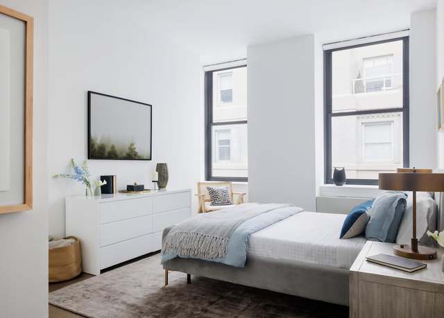 Property at 25 Broad St Unit 20-T, New York City, NY 10004, 2 beds, 2 baths