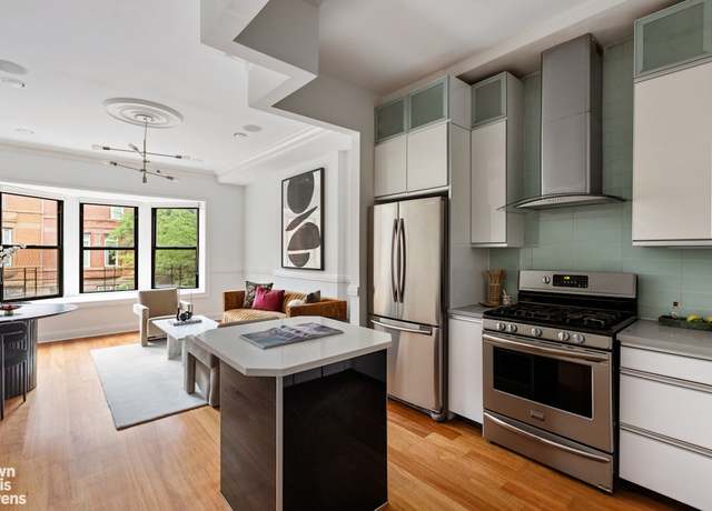 Property at 312 W 138th St, New York City, NY 10030, 6 beds, 7 baths