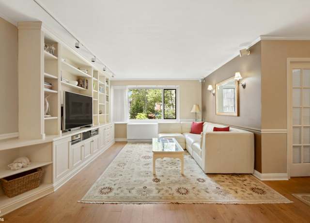 Property at 100 W 89th St Unit 2B, New York City, NY 10024, 2 beds, 2 baths