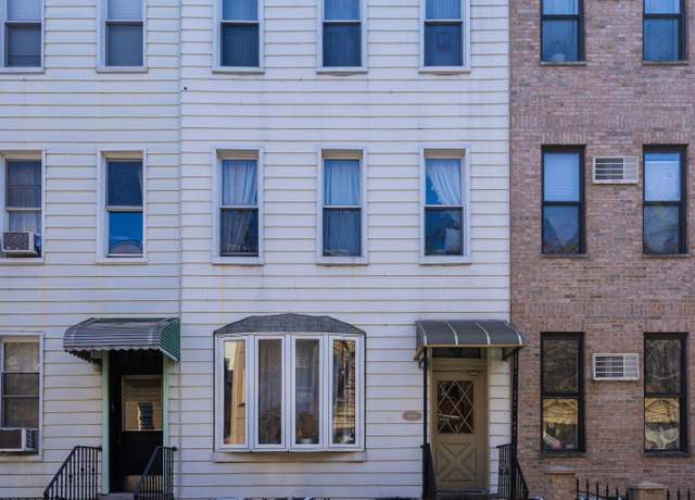 Property at 40 A Jewel St, Brooklyn, NY 11222, 5 beds, 3 baths