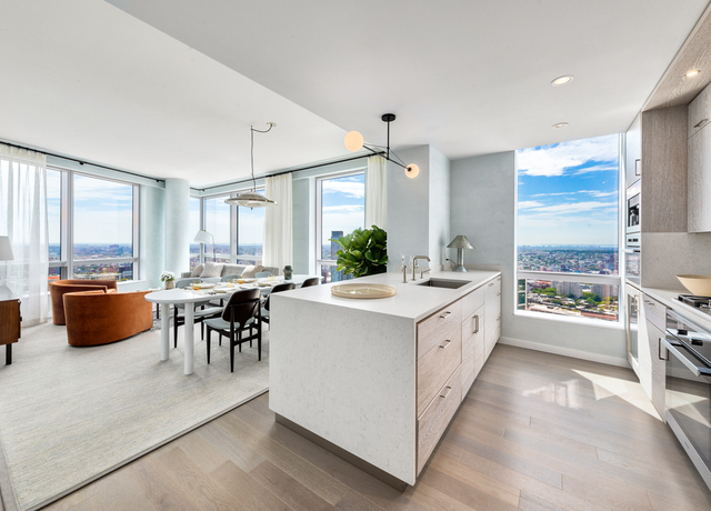 Property at 1 City Pt Unit 59E, Brooklyn, NY 11201, 3 beds, 2 baths