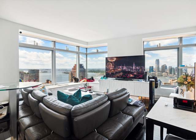Property at 123 Washington St Unit 39A, New York City, NY 10006, 1 bed, 1 bath