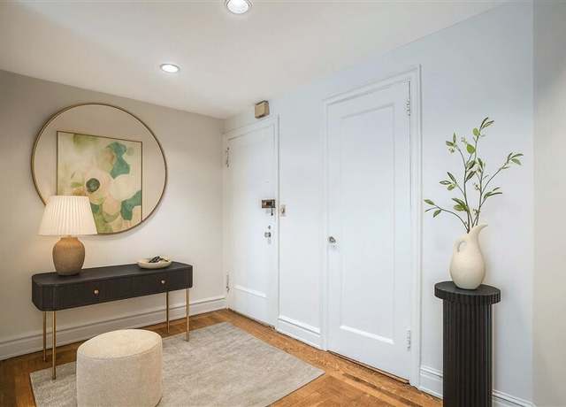 Property at 70 E 96th St Unit 7B, New York City, NY 10128, 3 beds, 2.5 baths