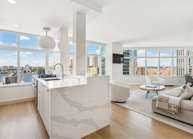Property at 160 W 66th St Unit 29B, New York City, NY 10023, 1 bed, 1.5 baths