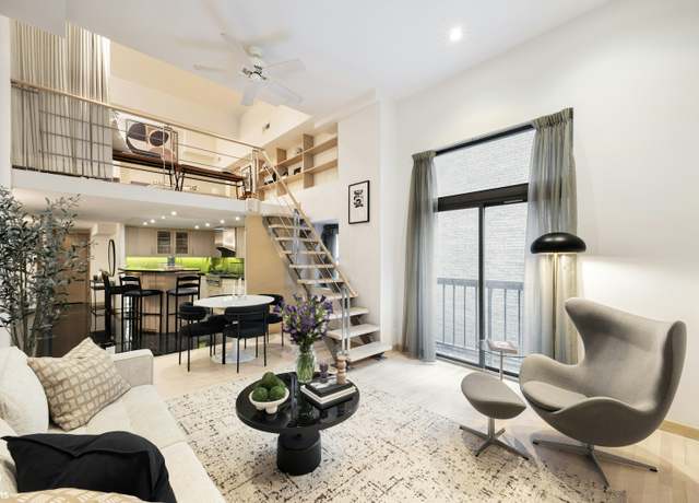 Property at 253 W 73rd St Unit 2G, New York City, NY 10023, 2 beds, 2 baths