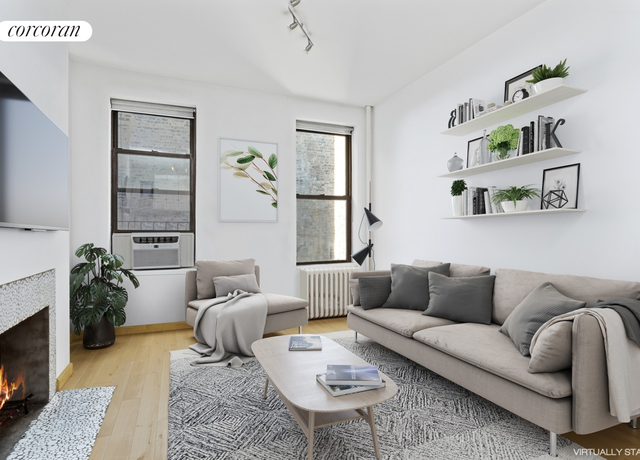 Property at 5 Weehawken St Unit 4B, New York City, NY 10014, 1 bed, 1 bath