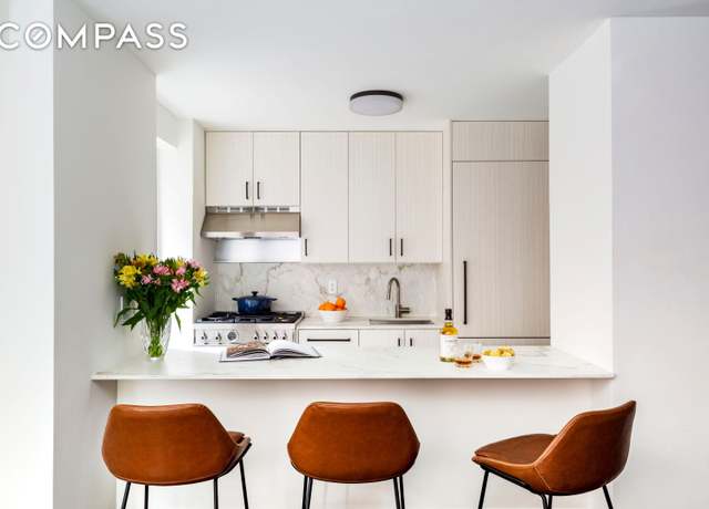 Property at 79 W 12th St Unit 3H, New York City, NY 10011, 1 bed, 1 bath