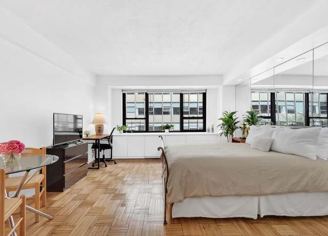 Property at 210 E 47th St Unit 3G, New York City, NY 10017, 1 bath