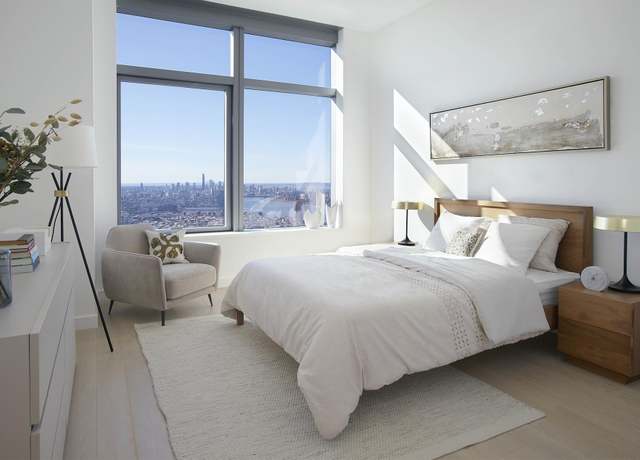 Property at 3 Court Sq Ph -307, New York City, NY 11101, 3 beds, 2.5 baths