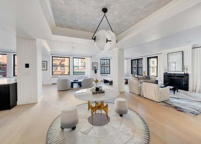 Property at 10 Jay St #4, New York City, NY 10013, 5 beds, 3.5 baths