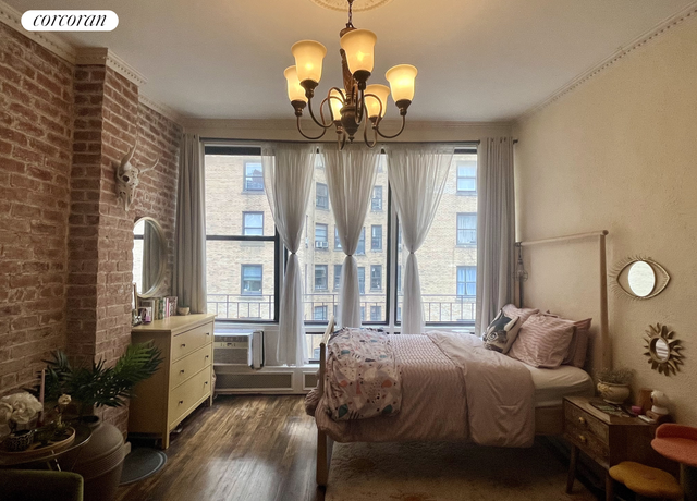 Property at 304 E 73rd St Unit 5E, New York City, NY 10021, 1 bath
