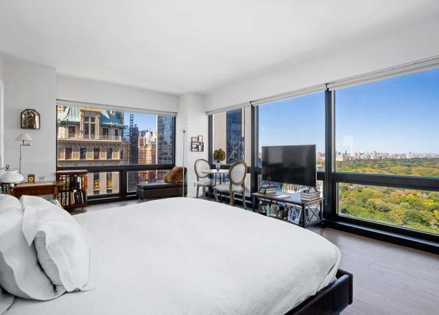 Property at 721 5th Ave Unit 33G, New York City, NY 10022, 2 beds, 2.5 baths